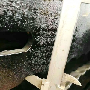 金属顶梁